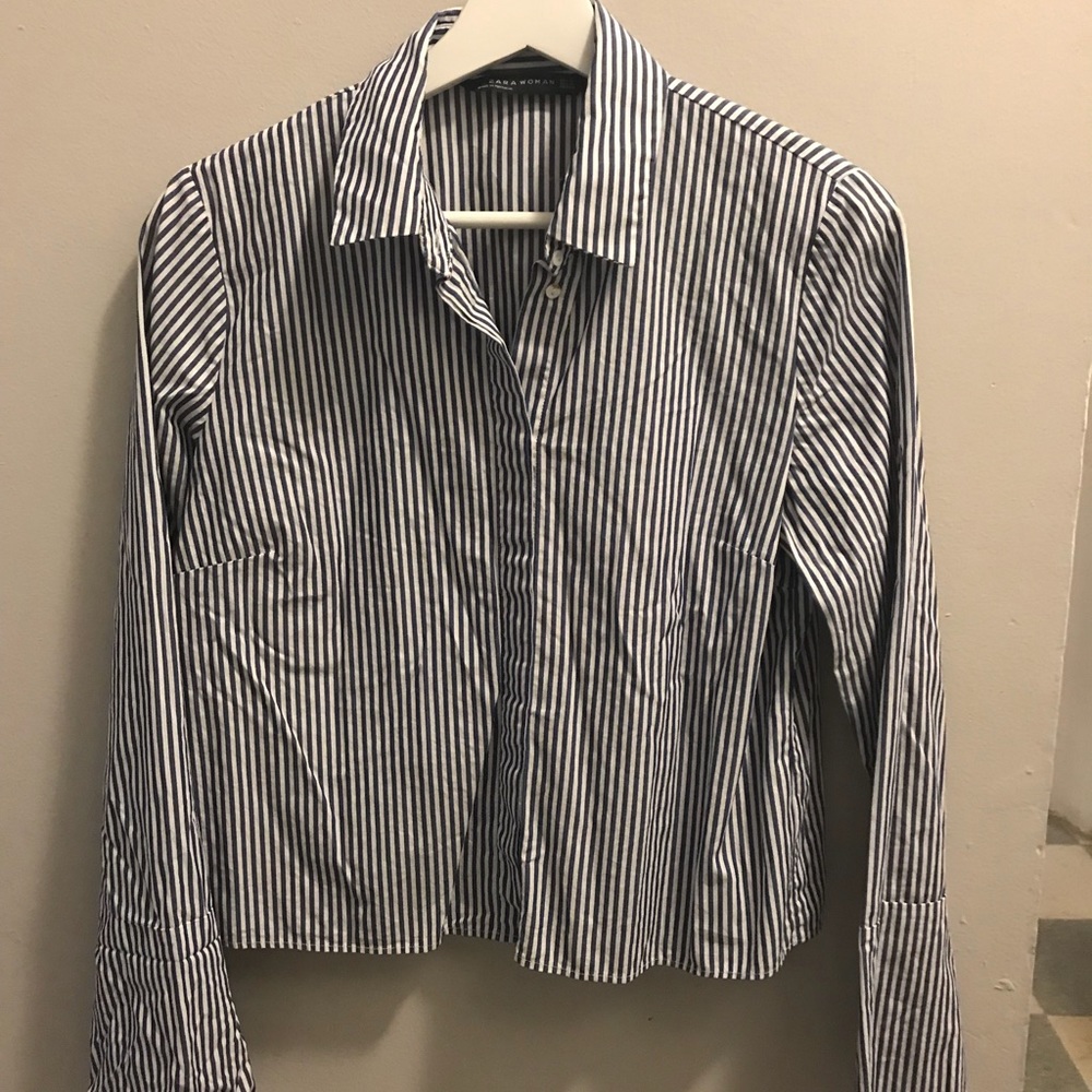 Casual shirt with a twist
